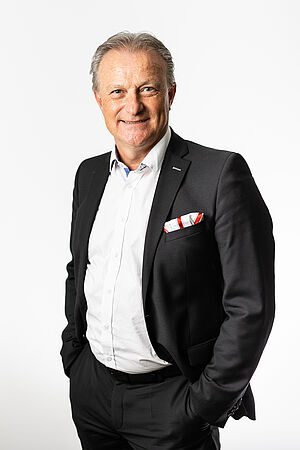 Portrait von Herrn Karl Pack.