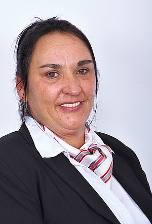 Portrait von Frau Tanja Grabner.