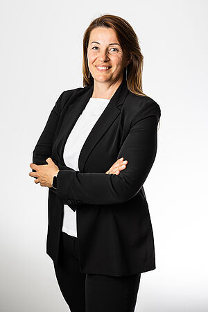 Portrait von Frau Karin Reisenauer.